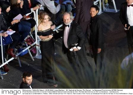 69. Festival de Cannes: The Dancer - La Danseuse Filmpremiere 207599 Clément Prioli Starface 2016-05-13 Cannes France 69ème Festival International du Film. Montée des marches du film La Danseuse , vue depuis la terrasse de la Cinéfondation (Palais). 69th Annual Cannes Film Festival. Red Carpet of the movie La Danseuse from de the terrass of the Cinefondation. Depp-Paradis, Lily Rose  Copyright: xClémentxPriolix STAR_207599_002