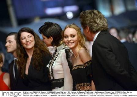 69. Festival de Cannes: The Dancer - La Danseuse Filmpremiere 207598 De Rosa-Garcia Starface 2016-05-13 Cannes France 69ème Festival International du Film. Montée des marches du film La Danseuse . 69th Annual Cannes Film Festival. Red Carpet of the movie La Danseuse . de Lencquesaing, Louis-Do; Depp-Paradis, Lily Rose; Sokolinski, Stéphanie ( SoKo ); Di Giusto, Stephanie  Copyright: xDexRosa-Garciax xStarfacex STAR_207598_006