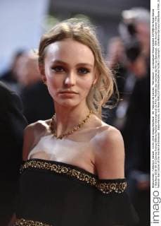 69. Festival de Cannes: The Dancer - La Danseuse Filmpremiere 207598 De Rosa-Garcia Starface 2016-05-13 Cannes France 69ème Festival International du Film. Montée des marches du film La Danseuse . 69th Annual Cannes Film Festival. Red Carpet of the movie La Danseuse . Depp-Paradis, Lily Rose  Copyright: xDexRosa-Garciax xStarfacex STAR_207598_050