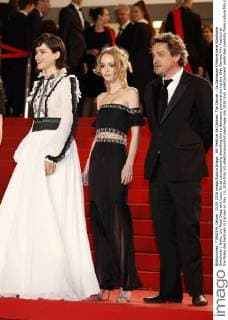 69. Festival de Cannes: The Dancer - La Danseuse Filmpremiere Stephanie Sokolinski SoKo, Lily-Rose Depp and Louis-Do de Lencquesaing attending the La danseuse premiere during the 69th Cannes Film Festival at the Palais des Festivals in Cannes on May 13, 2016 Foto:xD.xBedrosianx xFuturexImage