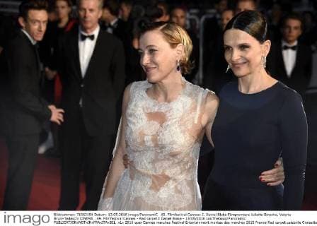69. Filmfestival Cannes: I, Daniel Blake Filmpremiere Juliette Binoche, Valeria Bruni-Tedeschi CINEMA : 69. Filmfestival Cannes - Red carpet I Daniel Blake - 13 05 2016 LoicThebaud Panoramic 