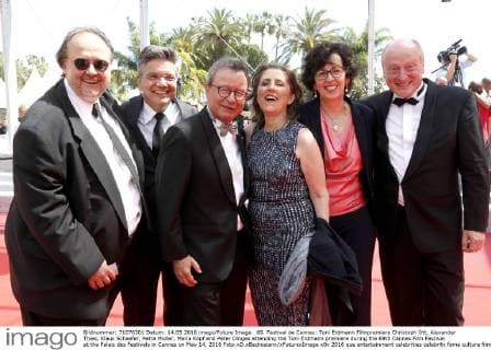 69. Festival de Cannes: Toni Erdmann Filmpremiere Christoph Ott, Alexander Thies, Klaus Schaefer, Petra Müller, Maria Köpf and Peter Dinges attending the Toni Erdmann premiere during the 69th Cannes Film Festival at the Palais des Festivals in Cannes on May 14, 2016 Foto:xD.xBedrosianx xFuturexImage