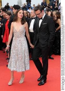 69. Festival de Cannes: The BFG Filmpremiere 69th Cannes Film Festival 2016, Red Carpet film The BFG . Pictured: Berenice Bejo, Michel Hazanavicius  AlbertoxTerenghi Cannes
