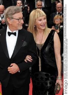 69. Festival de Cannes: The BFG Filmpremiere 69th Cannes Film Festival 2016, Red Carpet film The BFG . Pictured: Steven Spielberg, Cate Kapshaw  AlbertoxTerenghi Cannes