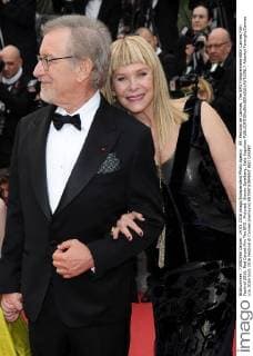69. Festival de Cannes: The BFG Filmpremiere 69th Cannes Film Festival 2016, Red Carpet film The BFG . Pictured: Steven Spielberg, Cate Kapshaw  AlbertoxTerenghi Cannes