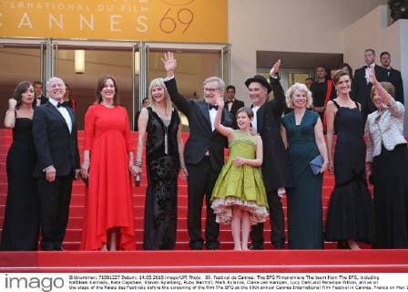 69. Festival de Cannes: The BFG Filmpremiere The team from The BFG, including Kathleen Kennedy, Kate Capshaw, Steven Spielberg, Ruby Barnhill, Mark Rylance, Claire van Kampen, Lucy Dahl and Penelope Wilton, arrive on the steps of the Palais des Festivals before the screening of the film The BFG at the 69th annual Cannes International Film Festival in Cannes, France on May 14, 2016. CAN20160514814 DAVIDxSILPA