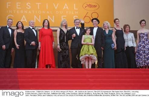 69. Festival de Cannes: The BFG Filmpremiere The team from The BFG, including Kristie Macosko, Frank Marshall, Kathleen Kennedy, Kate Capshaw, Steven Spielberg, Ruby Barnhill, Mark Rylance, Claire van Kampen, Lucy Dahl, Penelope Wilton and Rebecca Hall, arrives on the steps of the Palais des Festivals before the screening of the film The BFG at the 69th annual Cannes International Film Festival in Cannes, France on May 14, 2016. CAN20160514819 DAVIDxSILPA