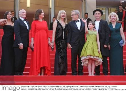 69. Festival de Cannes: The BFG Filmpremiere The team from The BFG, including Kathleen Kennedy, Kate Capshaw, Steven Spielberg, Ruby Barnhill, Mark Rylance and Claire van Kampen, arrive on the steps of the Palais des Festivals before the screening of the film The BFG at the 69th annual Cannes International Film Festival in Cannes, France on May 14, 2016.  CAN20160514816 DAVIDxSILPA