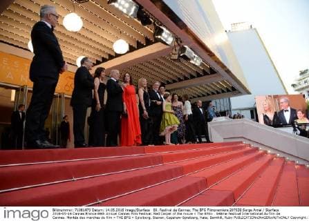 69. Festival de Cannes: The BFG Filmpremiere 207630 Serge Arnal Starface 2016-05-14 Cannes France 69th Annual Cannes Film Festival. Red Carpet of the movie « The BFG» . 69ème Festival International du film de Cannes. Montée des marches du film « THE BFG » Spielberg, Steven; Capshaw-Spielberg, Kate; Barnhill, Ruby  Copyright: xSergexArnalx xStarfacex STAR_207630_060