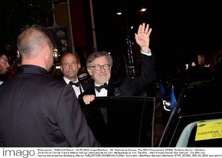 69. Festival de Cannes: The BFG Filmpremiere 207631 De Rosa-Garcia Starface 2016-05-14 Cannes France 69ème Festival International du Film. Redescente du film The BFG . 69th Annual Cannes Film Festival. The BFG cast leaving the screening Spielberg, Steven  Copyright: xDexRosa-Garciax xStarfacex STAR_207631_005