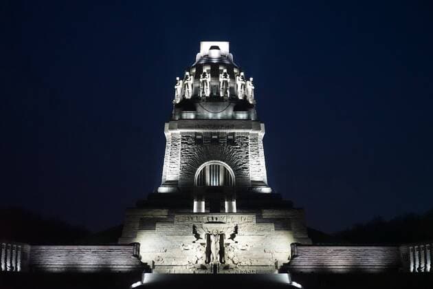 Völkerschlachtdenkmal im Licht  1036700282