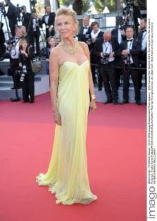 69th Cannes Film Festival 2016, Red Carpet film Mal de pierre . Pictured: Trudie Styler  AlbertoxTerenghi Cannes