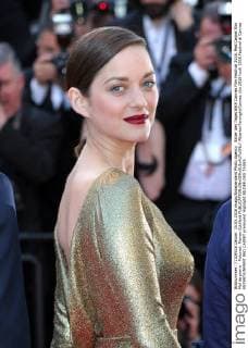 Bilder des Tages 69th Cannes Film Festival 2016, Red Carpet film Mal de pierre . Pictured: Marion Cotillard  AlbertoxTerenghi Cannes