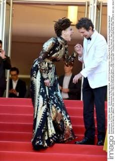207673 De Rosa-Garcia Starface 2016-05-15 Cannes France 69ème Festival International du Film de Cannes. Redescente du film du film American Honey . 69th Annual Cannes Film Festival.. Cast of American Honey leaving the screening. LaBeouf, Shia; Lane, Sasha  Copyright: xDexRosa-Garciax xStarfacex STAR_207673_002