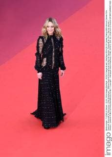207672 Serge Arnal Starface 2016-05-15 Cannes France 69th Annual Cannes Film Festival. Photocall of the movie « Mal de pierre» . 69ème Festival International du film de Cannes. Photocall du film « Mal de pierres » Paradis, Vanessa  Copyright: xSergexArnalx xStarfacex STAR_207672_026