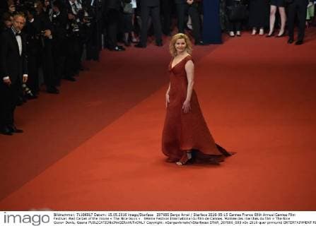 207680 Serge Arnal Starface 2016-05-15 Cannes France 69th Annual Cannes Film Festival. Red Carpet of the movie « The Nice Guys » . 69ème Festival International du film de Cannes. Montée des marches du film « The Nice Guys» Davis, Geena  Copyright: xSergexArnalx xStarfacex STAR_207680_003