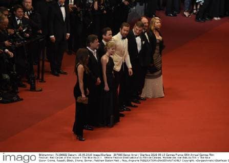 207680 Serge Arnal Starface 2016-05-15 Cannes France 69th Annual Cannes Film Festival. Red Carpet of the movie « The Nice Guys » . 69ème Festival International du film de Cannes. Montée des marches du film « The Nice Guys» Crowe, Russell; Black, Shane; Bomer, Matthew Staton Matt ; Rice, Angourie  Copyright: xSergexArnalx xStarfacex STAR_207680_007