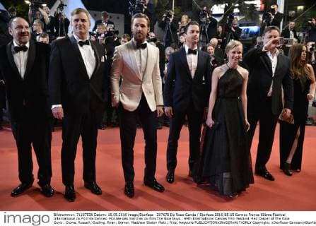 207678 De Rosa-Garcia Starface 2016-05-15 Cannes France 69ème Festival International du Film de Cannes. Montée des marches du film The Nice Guys . 69th International Cannes Film Festival. Red Carpet of The Nice Guys . Crowe, Russell; Gosling, Ryan; Bomer, Matthew Staton Matt ; Rice, Angourie  Copyright: xDexRosa-Garciax xStarfacex STAR_207678_004