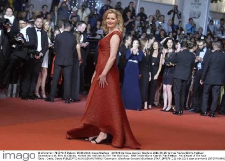 207678 De Rosa-Garcia Starface 2016-05-15 Cannes France 69ème Festival International du Film de Cannes. Montée des marches du film The Nice Guys . 69th International Cannes Film Festival. Red Carpet of The Nice Guys . Davis, Geena  Copyright: xDexRosa-Garciax xStarfacex STAR_207678_013