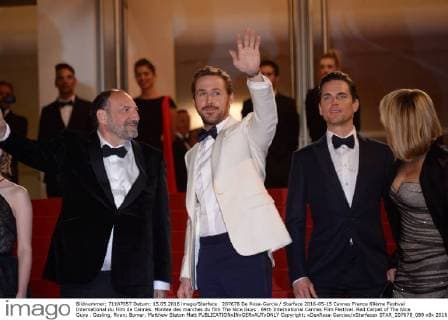 207678 De Rosa-Garcia Starface 2016-05-15 Cannes France 69ème Festival International du Film de Cannes. Montee des marches du film The Nice Guys . 69th International Cannes Film Festival. Red Carpet of The Nice Guys . Gosling, Ryan; Bomer, Matthew Staton Matt  Copyright: xDexRosa-Garciax xStarfacex STAR_207678_089