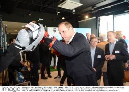 . 16 05 2016. London, United Kingdom. The Duke and Duchess of Cambridge and Prince Harry have a go at boxing at the launch of the Heads Together campaign at the Queen Elizabeth Olympic Park in London.  xROTAxx xi-Imagesx IIM-12666-0061