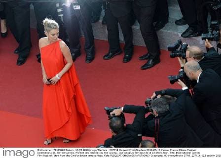 207714 Clément Prioli Starface 2016-05-16 Cannes France 69ème Festival International du film de Cannes. Montée des marches du film Loving , vue depuis la terrasse de la CineFondation. 69th International Cannes Film Festival. View from the CineFondation terrass Moss, Kate  Copyright: xClémentxPriolix STAR_207714_023