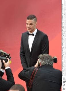 207712 Serge Arnal Starface 2016-05-16 Cannes France 69ème Festival International du film de Cannes. Montée des marches du film Loving . 69th International Cannes Film Festival. Red Carpet of the movie Loving. Ben Arfa, Hatem  Copyright: xSergexArnalx xStarfacex STAR_207712_011
