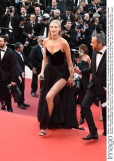 207712 Serge Arnal Starface 2016-05-16 Cannes France 69ème Festival International du film de Cannes. Montée des marches du film Loving . 69th International Cannes Film Festival. Red Carpet of the movie Loving. Garrn, Toni  Copyright: xSergexArnalx xStarfacex STAR_207712_022