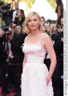 207713 De Rosa-Garcia Starface 2016-05-16 Cannes France 69ème Festival International du film de Cannes. Montée des marches du film Loving . 69th International Cannes Film Festival. Red Carpet of the movie Loving. Dunst, Kirsten  Copyright: xDexRosa-Garciax xStarfacex STAR_207713_081