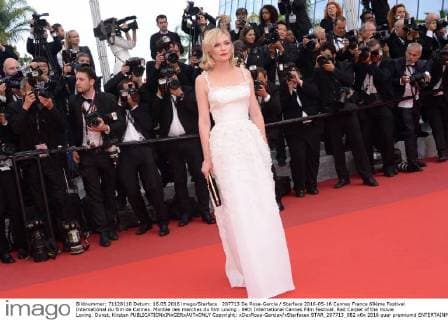 207713 De Rosa-Garcia Starface 2016-05-16 Cannes France 69ème Festival International du film de Cannes. Montée des marches du film Loving . 69th International Cannes Film Festival. Red Carpet of the movie Loving. Dunst, Kirsten  Copyright: xDexRosa-Garciax xStarfacex STAR_207713_082