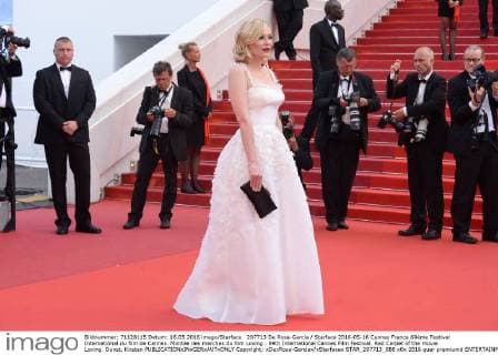 207713 De Rosa-Garcia Starface 2016-05-16 Cannes France 69ème Festival International du film de Cannes. Montée des marches du film Loving . 69th International Cannes Film Festival. Red Carpet of the movie Loving. Dunst, Kirsten  Copyright: xDexRosa-Garciax xStarfacex STAR_207713_086