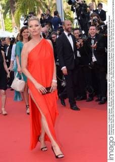 207713 De Rosa-Garcia Starface 2016-05-16 Cannes France 69ème Festival International du film de Cannes. Montée des marches du film Loving . 69th International Cannes Film Festival. Red Carpet of the movie Loving. Moss, Kate  Copyright: xDexRosa-Garciax xStarfacex STAR_207713_097