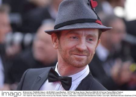 207713 De Rosa-Garcia Starface 2016-05-16 Cannes France 69ème Festival International du film de Cannes. Montée des marches du film Loving . 69th International Cannes Film Festival. 69th International Cannes Film Festival. Red Carpet of the movie Loving Malzieu, Mathias ( Dionysos )  Copyright: xDexRosa-Garciax xStarfacex STAR_207713_143