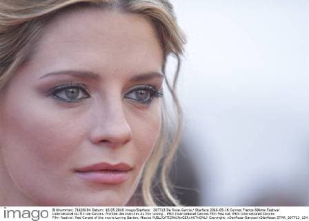 207713 De Rosa-Garcia Starface 2016-05-16 Cannes France 69ème Festival International du film de Cannes. Montée des marches du film Loving . 69th International Cannes Film Festival. 69th International Cannes Film Festival. Red Carpet of the movie Loving Barton, Mischa  Copyright: xDexRosa-Garciax xStarfacex STAR_207713_154