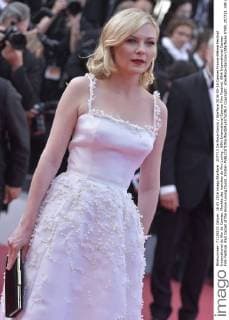 207713 De Rosa-Garcia Starface 2016-05-16 Cannes France 69ème Festival International du film de Cannes. Montée des marches du film Loving . 69th International Cannes Film Festival. 69th International Cannes Film Festival. Red Carpet of the movie Loving Dunst, Kirsten  Copyright: xDexRosa-Garciax xStarfacex STAR_207713_188