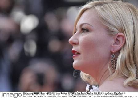 207713 De Rosa-Garcia Starface 2016-05-16 Cannes France 69ème Festival International du film de Cannes. Montée des marches du film Loving . 69th International Cannes Film Festival. 69th International Cannes Film Festival. Red Carpet of the movie Loving Dunst, Kirsten  Copyright: xDexRosa-Garciax xStarfacex STAR_207713_192