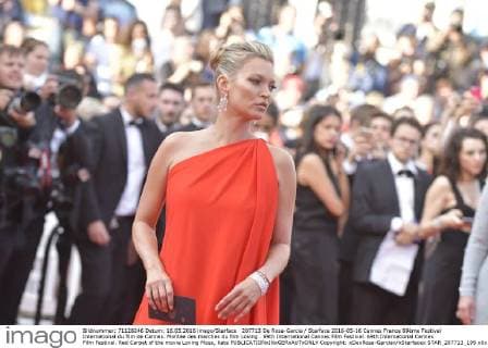 207713 De Rosa-Garcia Starface 2016-05-16 Cannes France 69ème Festival International du film de Cannes. Montée des marches du film Loving . 69th International Cannes Film Festival. 69th International Cannes Film Festival. Red Carpet of the movie Loving Moss, Kate  Copyright: xDexRosa-Garciax xStarfacex STAR_207713_199