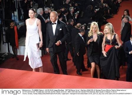 207719 Serge Arnal Starface 2016-05-16 Cannes France 69ème Festival International du Film de Cannes. Montée des marches du film Hands of stone . 69th International Cannes Film Festival. Red Carpet of Hands of stones movie. Gruosi, Fawaz  Copyright: xSergexArnalx xStarfacex STAR_207719_012