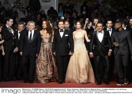 Grace Hightower, Robert De Niro, Roberto Duran, Jonathan Jakubowic, Ana de Armas, Edgar Ramirez, Usher - 69. Internationales Filmfestival Cannes - Red Carpet - Hands of stone - 16 05 2016 LoicThebaudx 