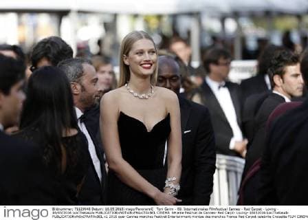 Toni Garrn - 69. Internationales Filmfestival Cannes - Red Carpet - Loving - 16 05 2016 LoicThebaudx 