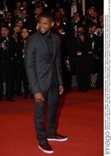 207718 De Rosa-Garcia Starface 2016-05-16 Cannes France 69ème Festival International du Film de Cannes. Montée des marches du film Hands of stone . 69th International Cannes Film Festival. Red Carpet of Hands of stones movie. Raymond IV, Usher Terry ( Usher )  Copyright: xDexRosa-Garciax xStarfacex STAR_207718_048