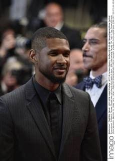 207718 De Rosa-Garcia Starface 2016-05-16 Cannes France 69ème Festival International du Film de Cannes. Montée des marches du film Hands of stone . 69th International Cannes Film Festival. Red Carpet of Hands of stones movie. Raymond IV, Usher Terry ( Usher )  Copyright: xDexRosa-Garciax xStarfacex STAR_207718_072
