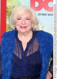 LOS ANGELES - MAY 16: Renee Taylor at the The Do-Over Premiere Screening at the Regal 14 Theaters on May 16, 2016 in Los Angeles, CA  KathyxHutchins
