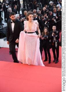 207767 Serge Arnal Starface 2016-05-17 Cannes France 69th Annual Cannes Film Festival. Red Carpet of the movie « Julieta » . 69ème Festival International du film de Cannes. Montée des marches du film « Julieta » Palvin, Barbara  Copyright: xSergexArnalx xStarfacex STAR_207767_027