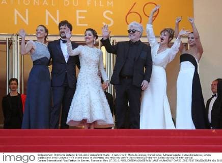 (From L to R) Michelle Jenner, Daniel Grao, Adriana Ugarte, Pedro Almodovar, Emma Suarez and Inma Cuesta arrive on the steps of the Palais des Festivals before the screening of the film Julieta during the 69th annual Cannes International Film Festival in Cannes, France on May 17, 2016.  CAN20160517817 DAVIDxSILPA