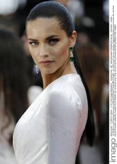 Adriana Lima - 69. Internationales Filmfestival Cannes - Premiere - Julieta - 17 05 2016 LoicThebaud Panoramic 