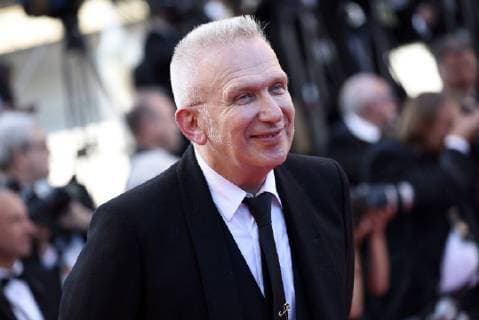 Jean Paul Gaultier - 69. Internationales Filmfestival Cannes - Premiere - Julieta - 17 05 2016 LoicThebaud Panoramic 