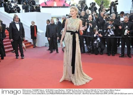 207766 De Rosa-Garcia Starface 2016-05-17 Cannes France 69ème Festival International du Film de Cannes. Montée des marches du film Julieta . 69th International Cannes Film Festival. Red Carpet of Pedro Almodovar s movie Julieta Stone, Lara  Copyright: xDexRosa-Garciax xStarfacex STAR_207766_129