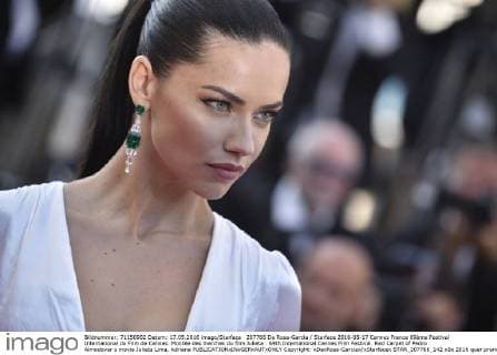 207766 De Rosa-Garcia Starface 2016-05-17 Cannes France 69ème Festival International du Film de Cannes. Montée des marches du film Julieta . 69th International Cannes Film Festival. Red Carpet of Pedro Almodovar s movie Julieta Lima, Adriana  Copyright: xDexRosa-Garciax xStarfacex STAR_207766_142