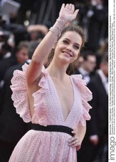 207766 De Rosa-Garcia Starface 2016-05-17 Cannes France 69ème Festival International du Film de Cannes. Montée des marches du film Julieta . 69th International Cannes Film Festival. Red Carpet of Pedro Almodovar s movie Julieta Palvin, Barbara  Copyright: xDexRosa-Garciax xStarfacex STAR_207766_166